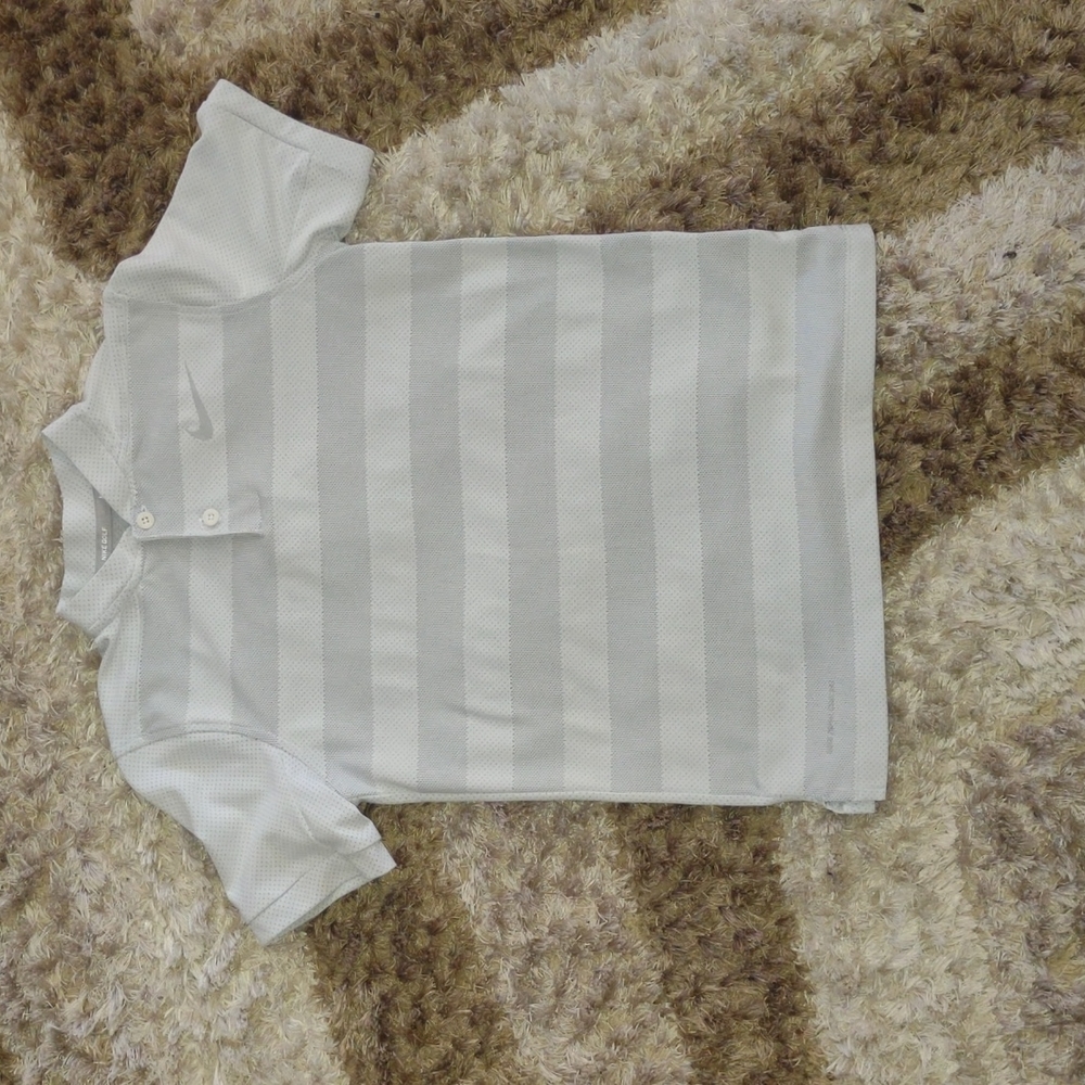 Nike golf shirt boys M